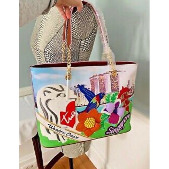 NEW •Rare•Braccalini Wonders Cruise Singapore Tote Purse Shoulder Bag - Picture 1 of 9